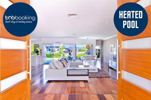 SEACLUSION 5 Bed Waterfront, Sleeps 12 - Whitsundays Accommodation 0