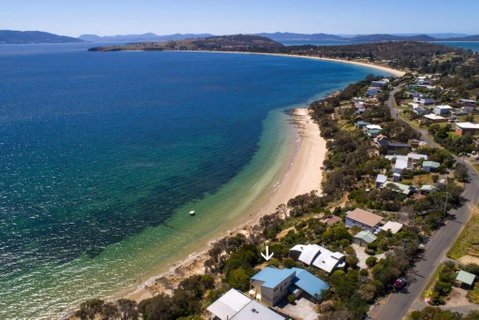 South Arm Beach House - Whitsundays Accommodation 0