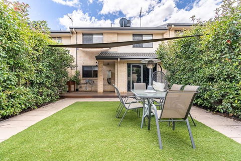 Superb 3BR Townhouse Near Town Centre - Whitsundays Accommodation 3