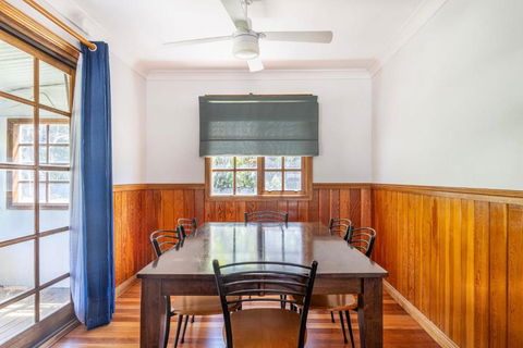 Swan Lake Escape - Whitsundays Accommodation 3