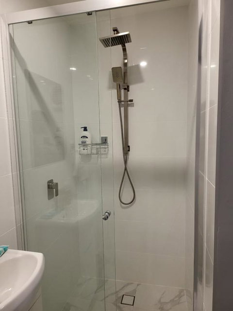 T&V Suites - Whitsundays Accommodation 1