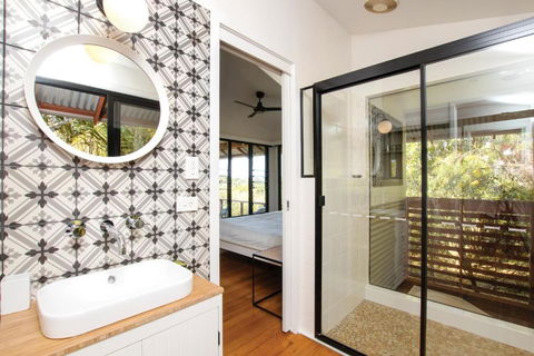 Tallaringa Views - Whitsundays Accommodation 1