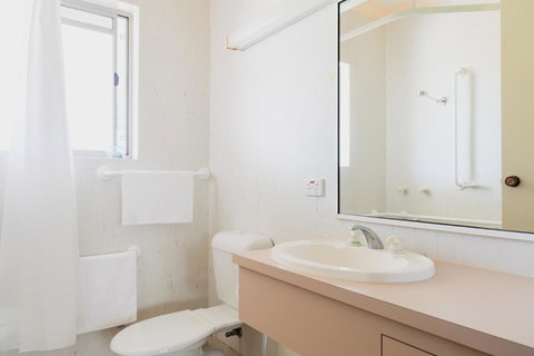 Tarcutta Retreat - Whitsundays Accommodation 2