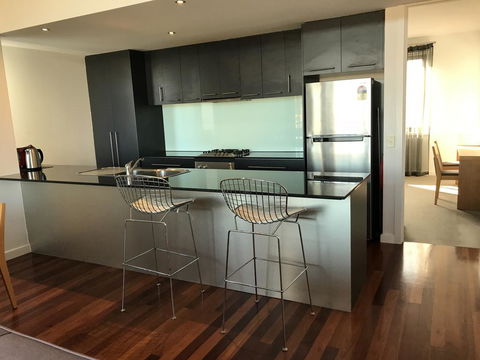 Beachside Apartments Bonbeach - Whitsundays Accommodation 2
