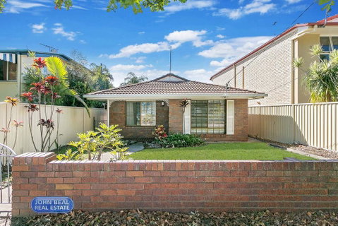 Beachside Holiday Home - Whitsundays Accommodation 0