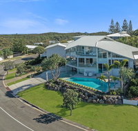 Beachside luxury Sunrise Beach - Whitsundays Accommodation