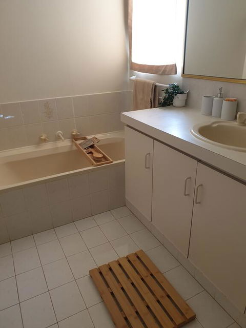 Beachside Retreat - Whitsundays Accommodation 1