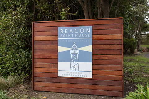 Beacon Point House - Whitsundays Accommodation 1