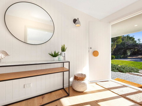 Bella Casa - Luxury Boutique Holiday Home With Heated Pool! - Whitsundays Accommodation 1