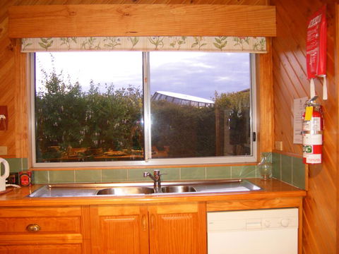 Belle Cottage - Whitsundays Accommodation 2