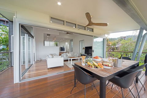 Bellevue Holiday Home - Airlie Beach - Whitsundays Accommodation 2