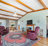 Belmont Homestead - Whitsundays Accommodation