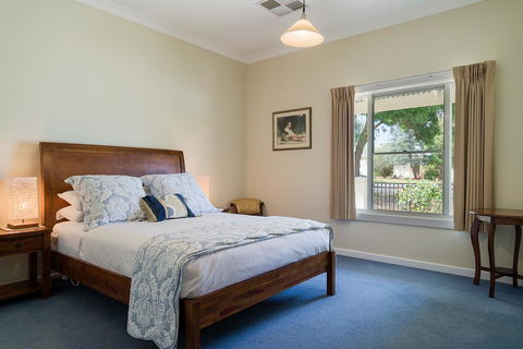 Berkeley Street Townhouse - Whitsundays Accommodation 2
