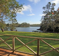 Berrara Lagoon Front Chalet - Whitsundays Accommodation