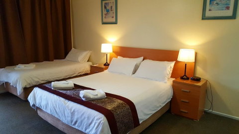 Best Western Governor Gipps Motor Inn - Whitsundays Accommodation 0