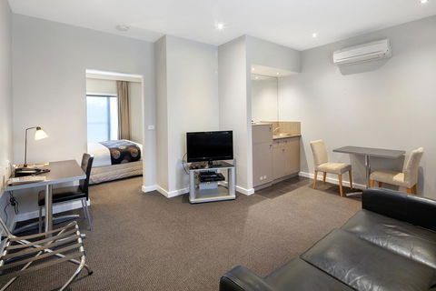 Best Western Plus Ballarat Suites - Whitsundays Accommodation 2
