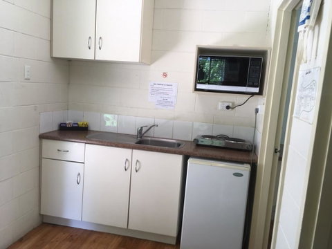 BIG4 Cania Gorge Holiday Park - Whitsundays Accommodation 2