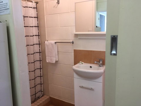 BIG4 Cania Gorge Holiday Park - Whitsundays Accommodation 1