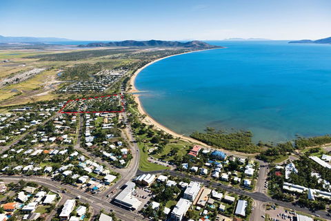 BIG4 Rowes Bay Beachfront Holiday Park - Whitsundays Accommodation 0