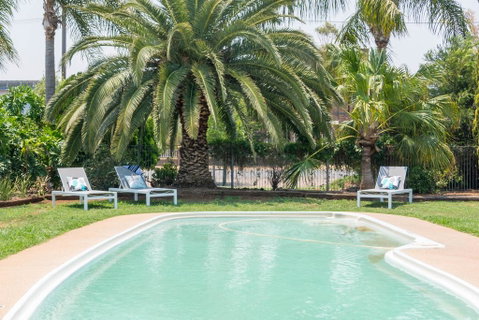 Billabong Motel - Whitsundays Accommodation 1