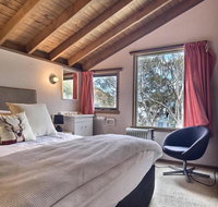 Bindi - Alpine Getaways's Chalet at Tower Rd - Whitsundays Accommodation
