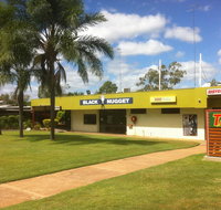 Black Nugget Hotel Motel - Whitsundays Accommodation