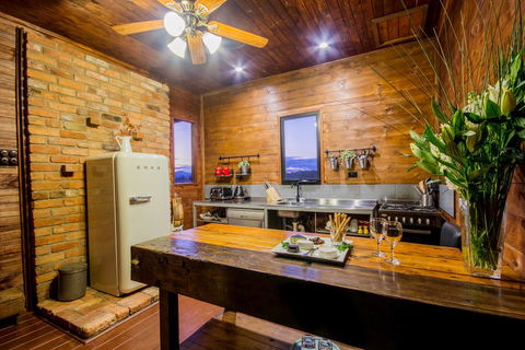 Blaxland's Cottage - Whitsundays Accommodation 3