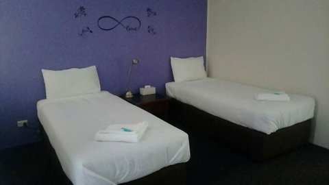 Blue Pacific Swansea - Whitsundays Accommodation 1