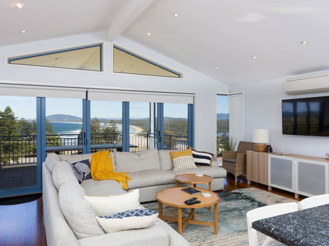 Blue Waters At Gerroa - Whitsundays Accommodation 0