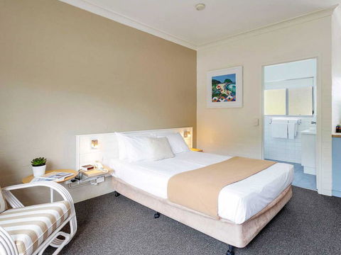 Blueys Motel - Whitsundays Accommodation 2
