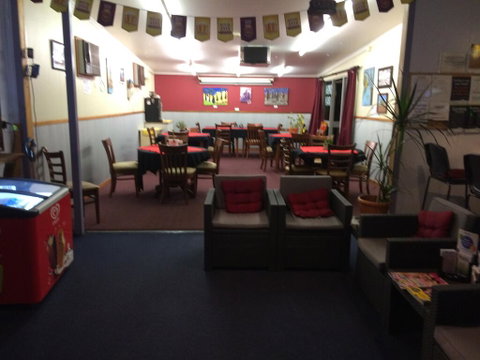 Bluff Hotel - Whitsundays Accommodation 2