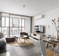 Boho on Morphett-In the heart of the CBD - Wifi - Nespresso - Netflix - Whitsundays Accommodation
