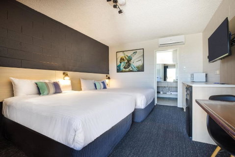 The Mulgrave Motel - Whitsundays Accommodation 2