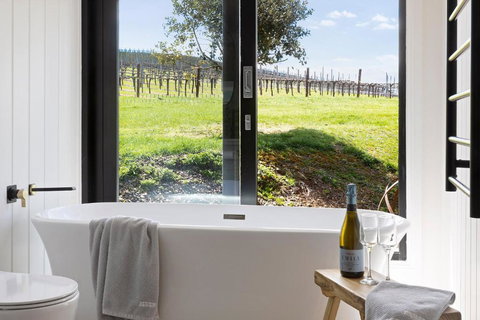 The Lodge By Mt Bellevue - Whitsundays Accommodation 3