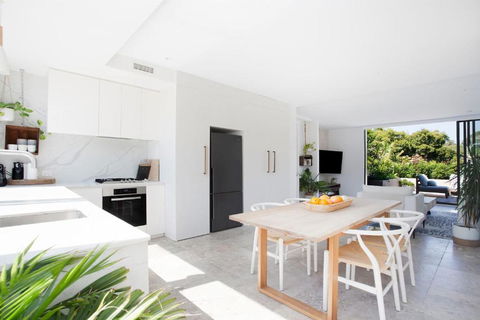 The Treehouse Penthouse - Whitsundays Accommodation 0