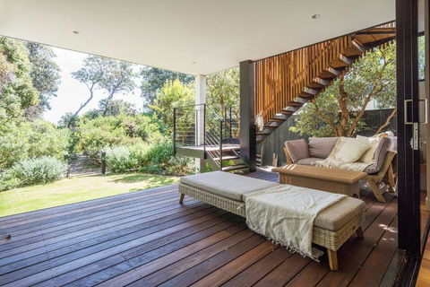 Ti Tree House - Live Like A Bonbeach Local - Whitsundays Accommodation 0