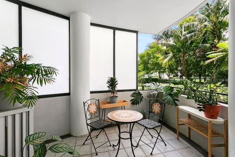 WATT1 - Modern 1 Bedroom Unit In Ultimo - Whitsundays Accommodation 0