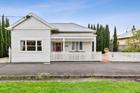 WARATAH At Queenscliff - Whitsundays Accommodation 2
