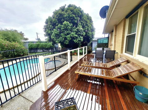 Waterfront Quiet Stay Off Geelong & Avalon Airport - Whitsundays Accommodation 2