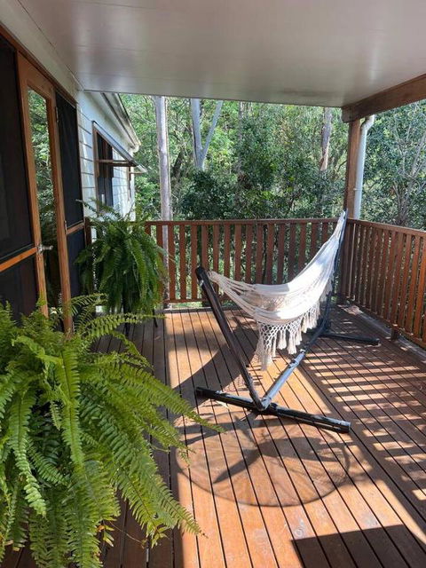 Wattle Bush Retreat - Whitsundays Accommodation 3