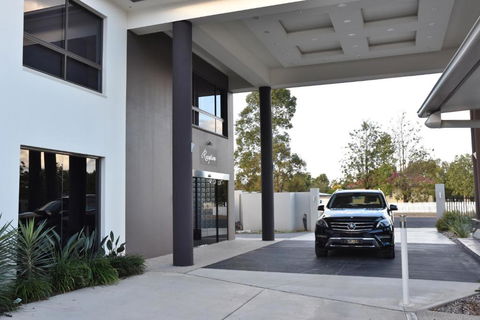 Western Downs Motor Inn - Whitsundays Accommodation 1