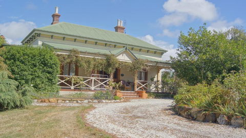 Winterbrook House - Whitsundays Accommodation 0