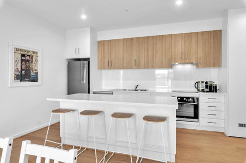 Flinders Corporate Extended Stays 8 -12 Weeks - Whitsundays Accommodation 2