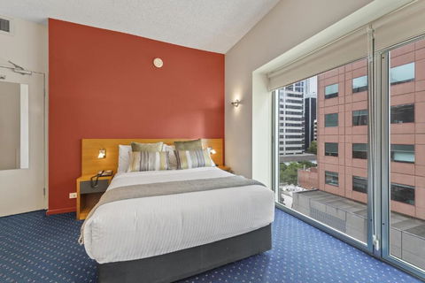 YEHS Hotel Melbourne CBD - Whitsundays Accommodation 1