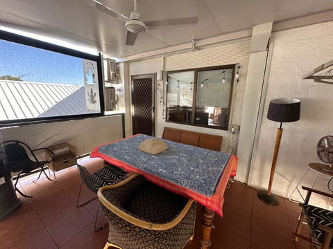 Secure Bush Sanctuary - Whitsundays Accommodation 1