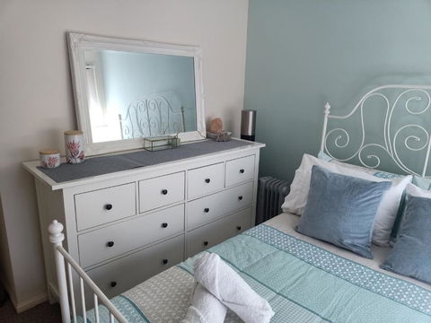 Tingalpa Townhouse Treat - Whitsundays Accommodation 1