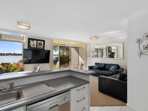Yarrawonga Lakeside Apartment 25 - Whitsundays Accommodation 2