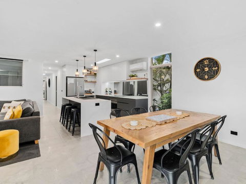 Yarrawonga Lakeside Apartment 43 - 3 Bedrooms - Whitsundays Accommodation 2