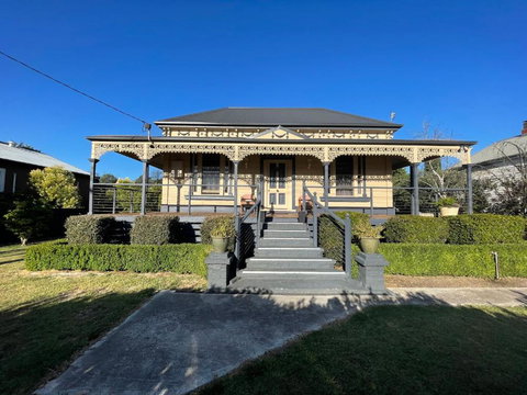 Yea River Cottage - Whitsundays Accommodation 0