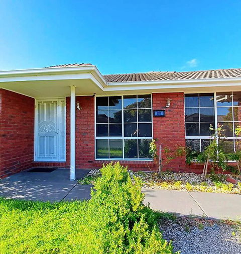 YF Home Sweet Home - Whitsundays Accommodation 0